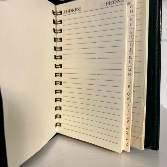 Green Vintage Coach Address Book - Picture 5 of 11